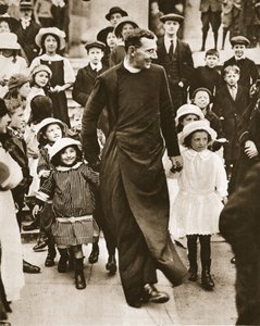 从圣埃洛伊（St. Eloi）到圣保罗（St. Pauls）的战场，德普特福德（Deptford）：来自The Illustrated War News，pub的Rev. EN Mellish，VC。 1916年6月14日（棕褐色照片） 作者 英国摄影师